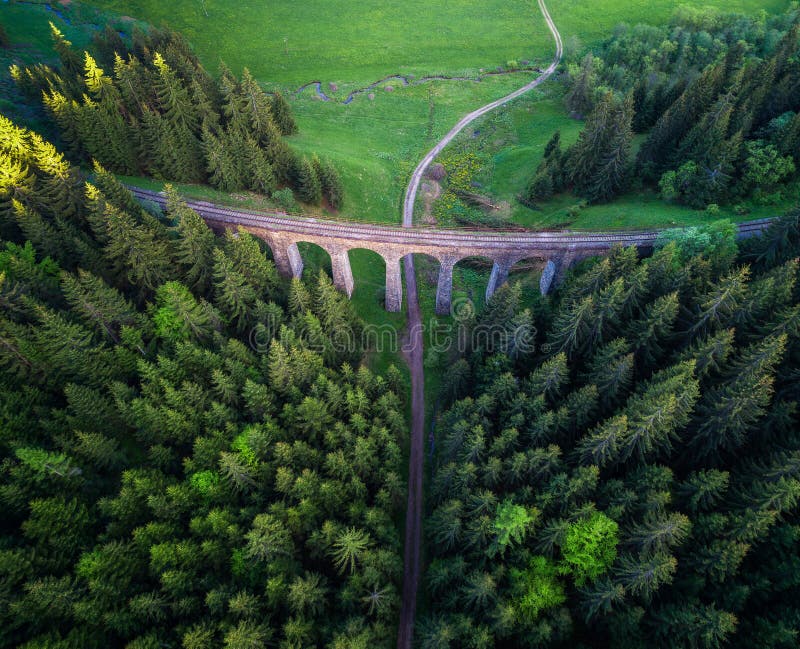 Historický železniční viadukt u Telgártu na Slovensku