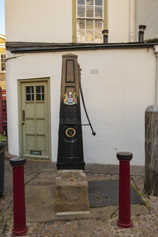 Historic Water Pump in Newark Main Square Editorial Image Image of