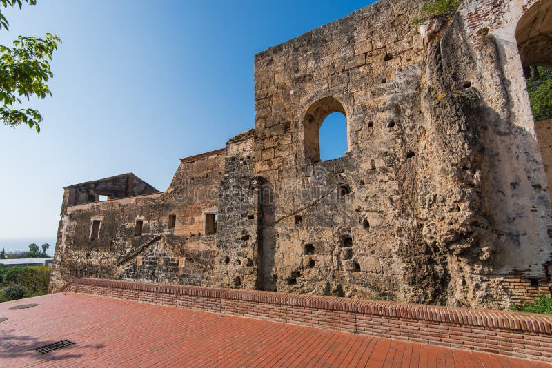 Historische Architektur In Maro Nahe Nerja, Spanien ...