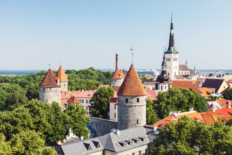 Historische oude stad van Tallinn stock foto's Historische oude stad van Tallinn stock foto's