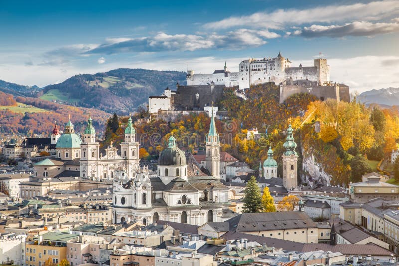 Historische stad van Salzburg in daling, Oostenrijk