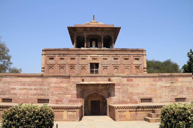 Historisk monument i Allahabad, Indien royaltyfri foto Historisk monument i Allahabad, Indien royaltyfri foto