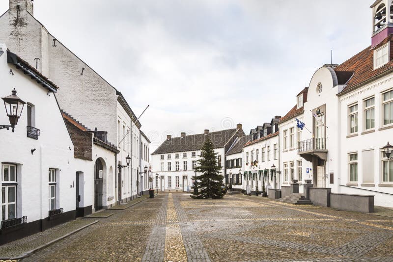 Historisk stad av taggen som är bekant för dess vita hus royaltyfri bild Historisk stad av taggen som är bekant för dess vita hus royaltyfri bild