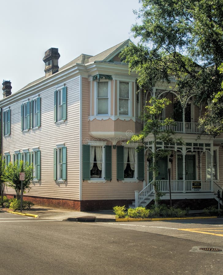 Historiska Savannah Georgia Pink House royaltyfri fotografi Historiska Savannah Georgia Pink House royaltyfri fotografi