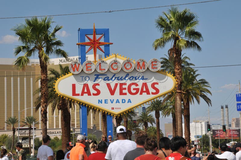 Hitzewellen in Las Vegas 104F Und 40C Wetter Heute Redaktionelles Stockbild  - Bild von vereinigt, palme: 157946749