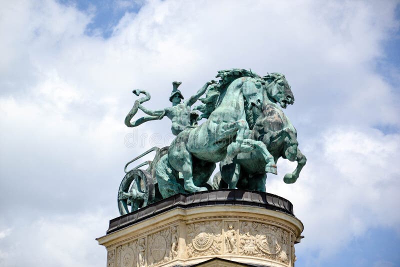Hjältar kvadrerar - Budapest, Ungern fotografering för bildbyråer Hjältar kvadrerar - Budapest, Ungern fotografering för bildbyråer