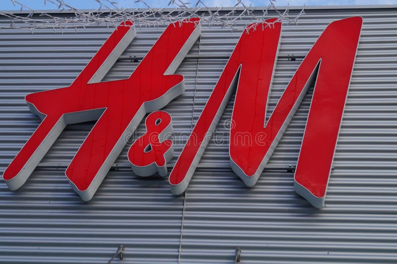 Hm Sign Stock Photo - Download Image Now - H&M, Store, Milan - iStock