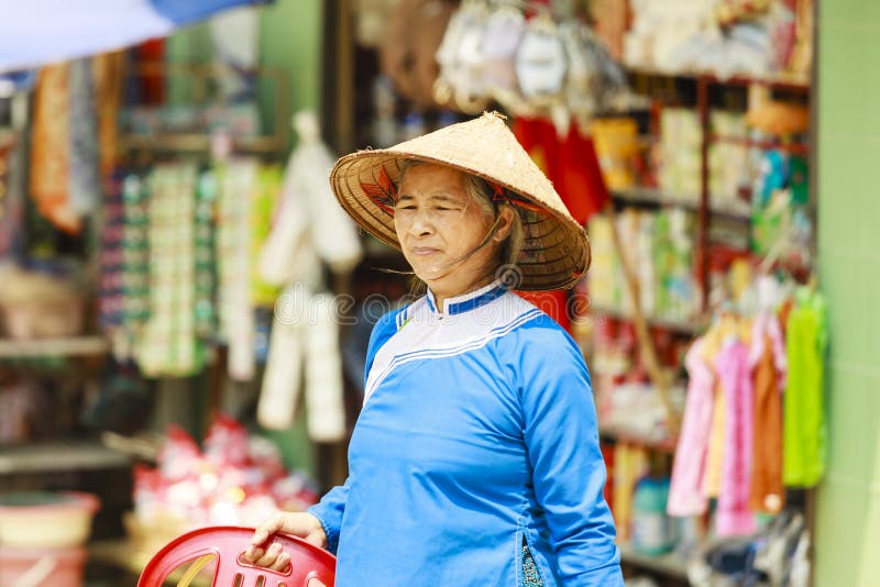 Hmong kvinnor på Bac Ha marknadsför i nordliga Vietnam fotografering för bildbyråer Hmong kvinnor på Bac Ha marknadsför i nordliga Vietnam fotografering för bildbyråer