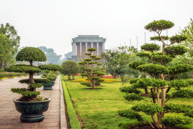 Ho Chi Minh-Mausoleum in Hanoi royalty-vrije stock afbeelding Ho Chi Minh-Mausoleum in Hanoi royalty-vrije stock afbeelding