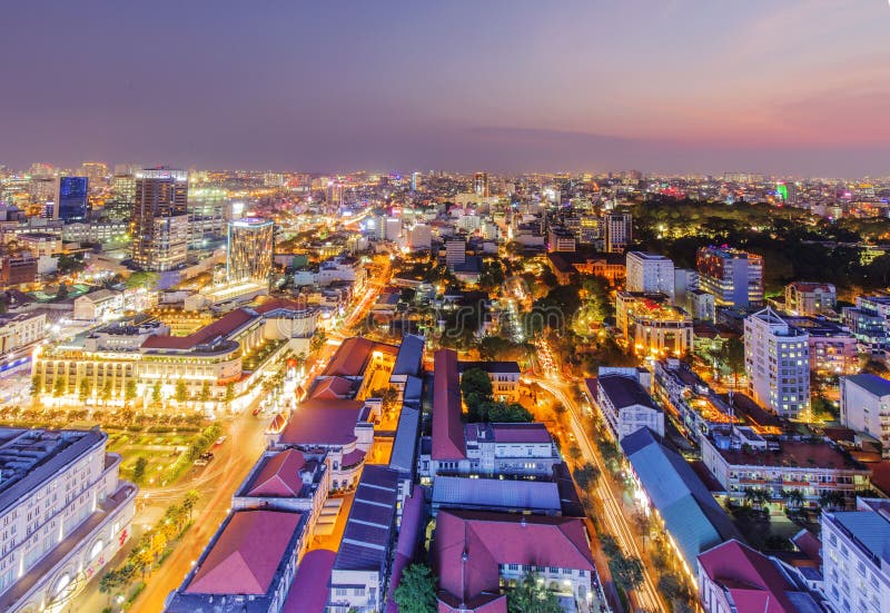 Ho Chi Minh-Stadtansicht von der Spitze des Gebäudes lizenzfreies stockfoto Ho Chi Minh-Stadtansicht von der Spitze des Gebäudes lizenzfreies stockfoto