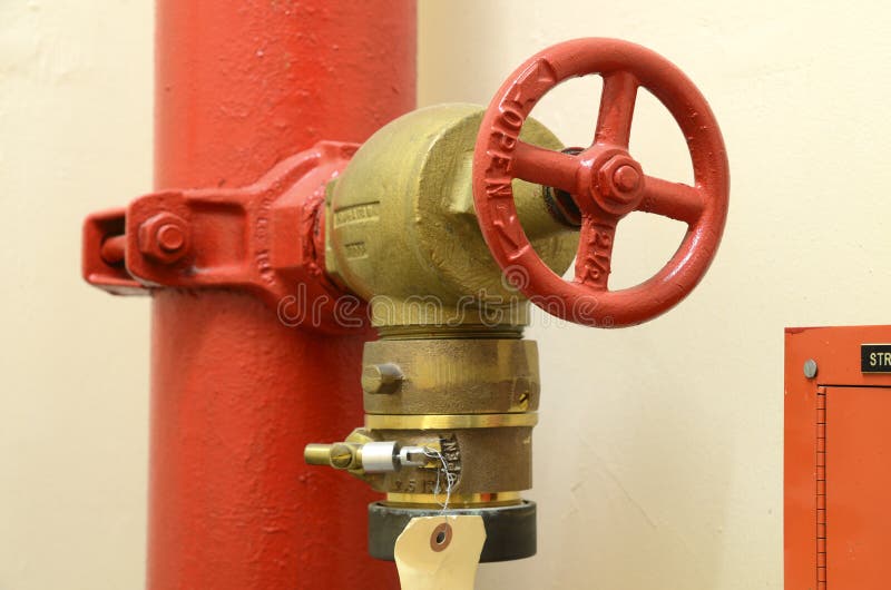 HochdruckFeuerlöschschlauchventil stockbild HochdruckFeuerlöschschlauchventil stockbild