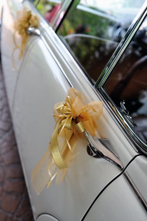 Hochzeitsauto lizenzfreies stockfoto