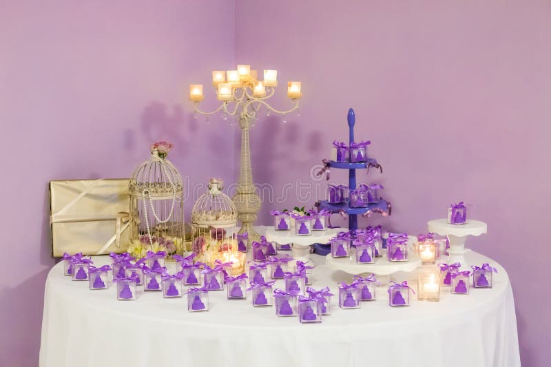 Hochzeitsgeschenke für Gast stockfotos Hochzeitsgeschenke für Gast stockfotos