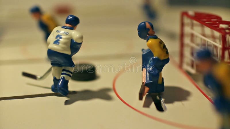 Hockeyspieler zählt den Kobold