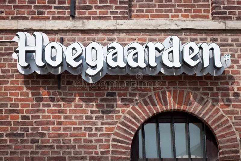 Hoegaarden Brewery is a brewery in Hoegaarden and the producer of a well-known wheat beer. Hoegaarden Brewery is a brewery in Hoegaarden and the producer of a well-known wheat beer.