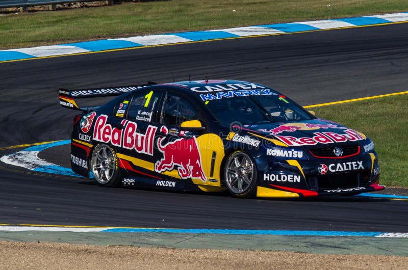 holden-commodore-v-race-car-jamie-whincup-winner-sandown-supercar-september-won-co-44942458.jpg