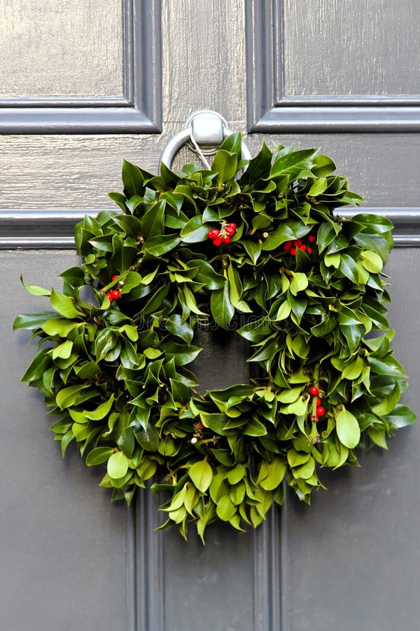 Holiday wreath