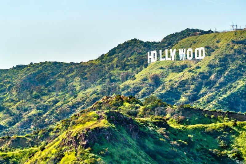 Hollywood Sign on Mount Lee in Los Angeles, California Editorial Stock  Photo - Image of hills, historic: 165314723