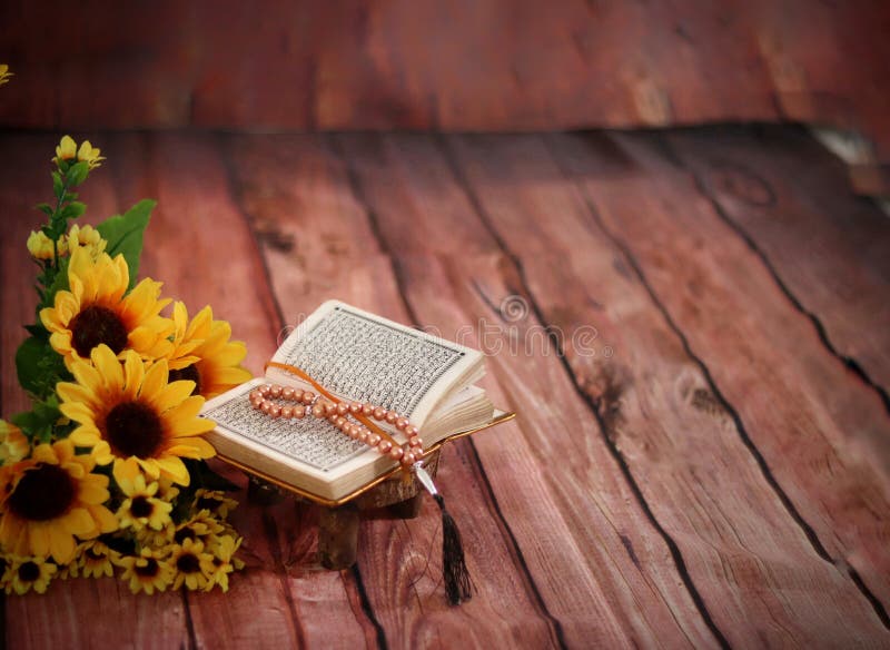 Quran Photos Download The BEST Free Quran Stock Photos  HD Images