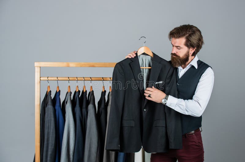 Hombre Comprar Ropa Tienda De Moda Traje De Hombre Esmoquin Colección Personal Concepto Foto de archivo - Imagen de ropa: