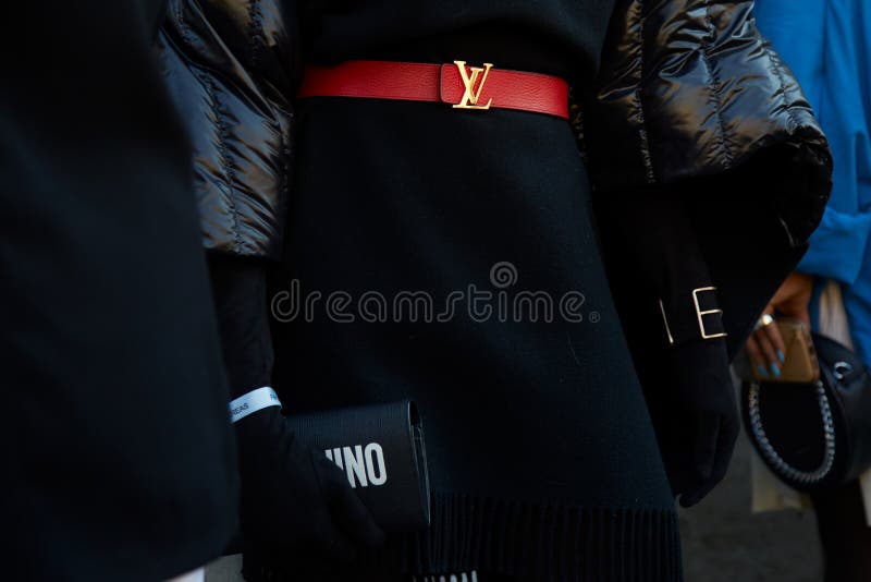 Las zapatillas de Louis Vuitton denim son todo lo que querrías