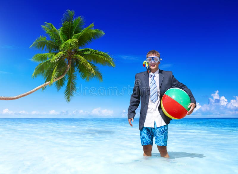Hombre de negocios alegre que se relaja el vacaciones fotografía de archivo Hombre de negocios alegre que se relaja el vacaciones fotografía de archivo