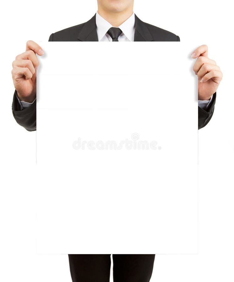 Hombre de negocios que sostiene el papel en blanco aislado en el fondo blanco imagenes de archivo Hombre de negocios que sostiene el papel en blanco aislado en el fondo blanco imagenes de archivo