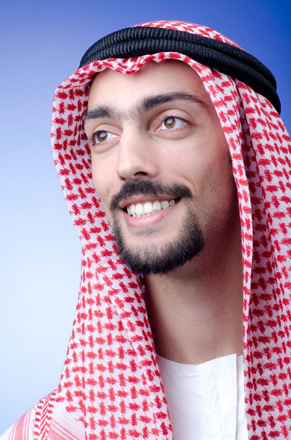 mezcla Incontable Intermedio Hombre en la ropa árabe imagen de archivo. Imagen de alineada - 23372531