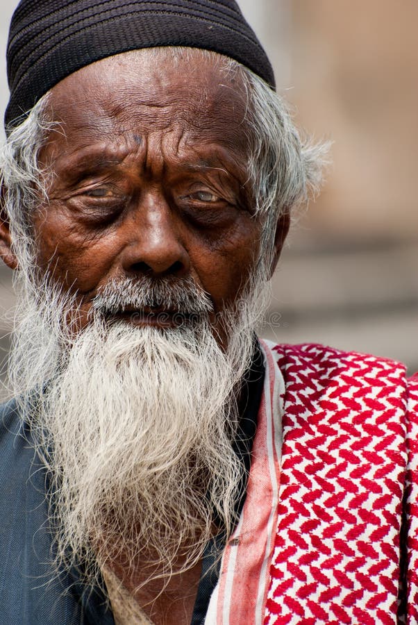 Hombre Musulmán Indio Con El Retrato De La Barba Foto de archivo