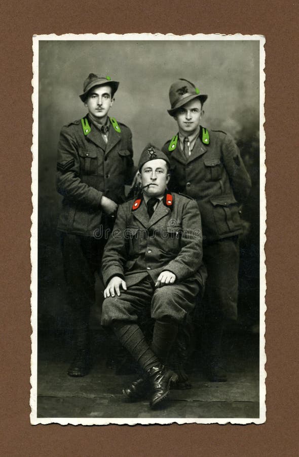 Hombre foto-militar antiguo de la original 1943 imagen de archivo Hombre foto-militar antiguo de la original 1943 imagen de archivo