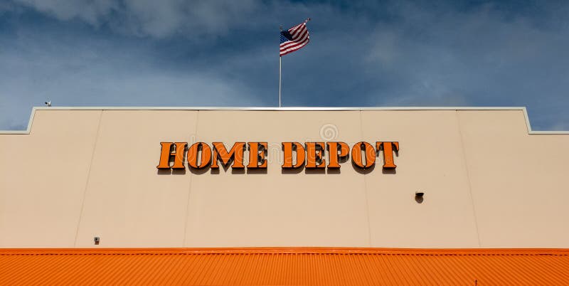 Home Depot met een Amerikaanse Vlag stock afbeeldingen Home Depot met een Amerikaanse Vlag stock afbeeldingen