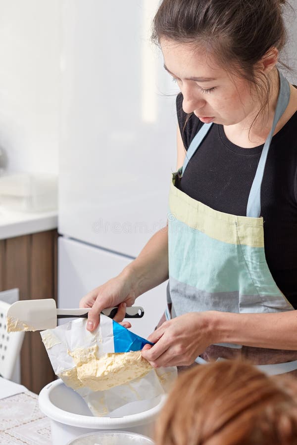 Home pastry chef teaches cooking cake royalty free stock photos Home pastry chef teaches cooking cake royalty free stock photos
