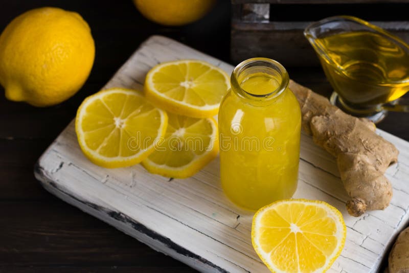 Home remedy for colds from lemon, honey and ginger. Ingredient, help.