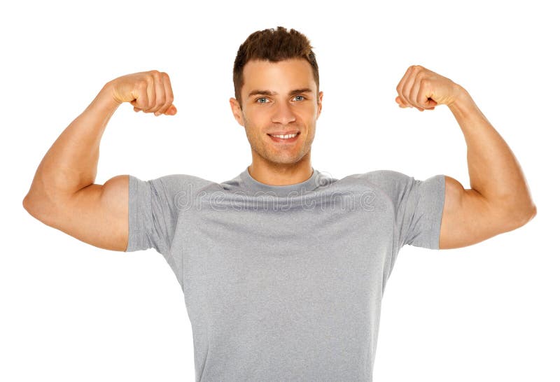 Homem apto e muscular que flexiona seu bíceps no branco imagem de stock royalty free Homem apto e muscular que flexiona seu bíceps no branco imagem de stock royalty free