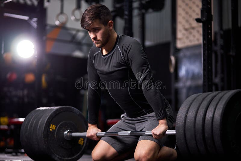 Modelo Atlético Forte Torso Da Aptidão Do Homem Que Mostra Seis Abs Do  Bloco Imagem de Stock - Imagem de muscular, postura: 109990367