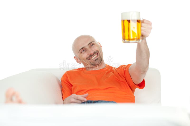 Homem com caneca de cerveja fotos de stock Homem com caneca de cerveja fotos de stock
