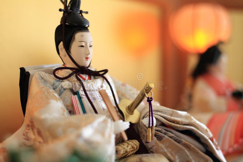 Linha japonesa para colorir da boneca hina do festival das bonecas