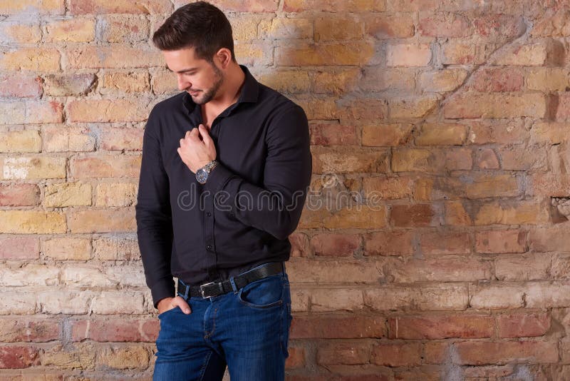 Homem de negócios de pensamento imagens de stock Homem de negócios de pensamento imagens de stock