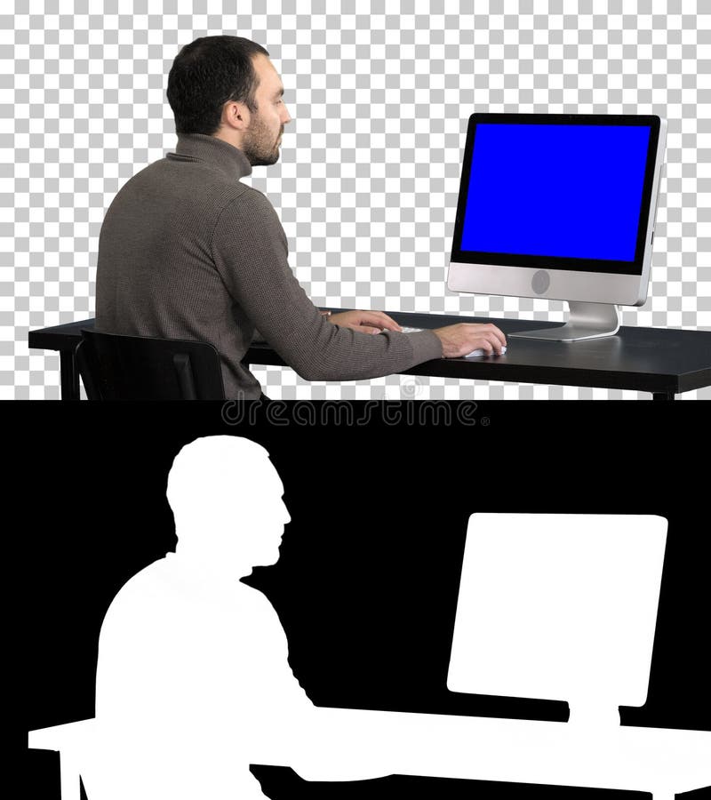 Homem de neg?cios que trabalha com um computador, Alpha Channel Exposi??o do modelo de Blue Screen imagens de stock Homem de neg?cios que trabalha com um computador, Alpha Channel Exposi??o do modelo de Blue Screen imagens de stock