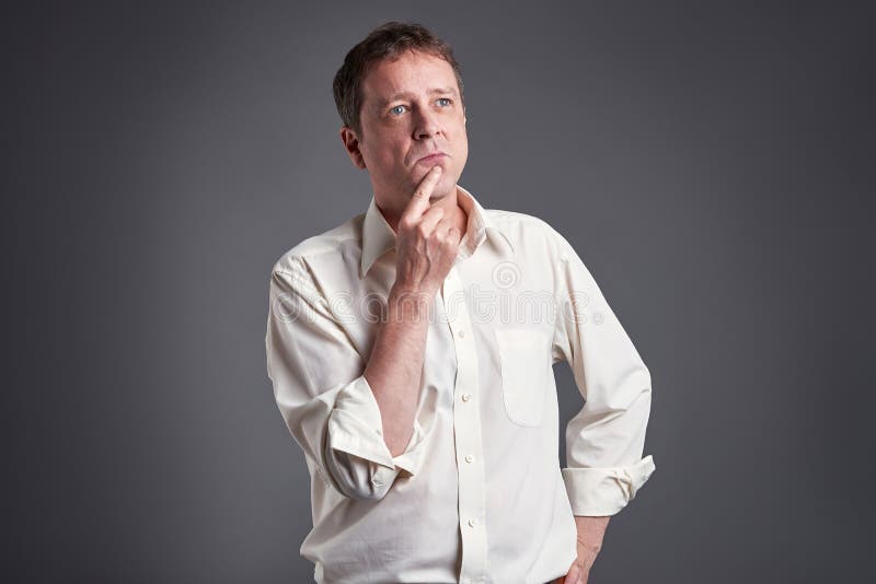 Homem de pensamento fotografia de stock royalty free Homem de pensamento fotografia de stock royalty free