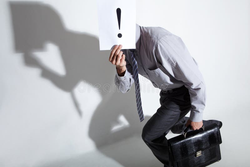 Homem escondendo imagem de stock. Imagem de marca, masculina - 20682539