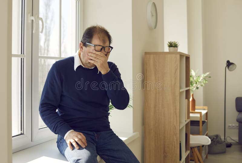 Foto de Mulher Triste e mais fotos de stock de Superar as