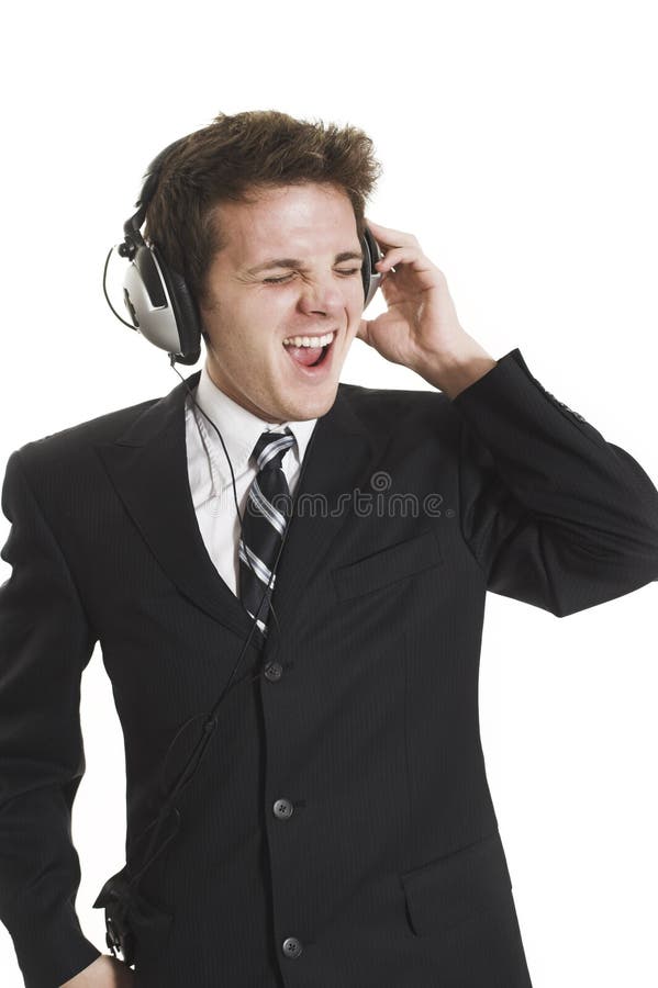 Homem a ouvir música foto de stock