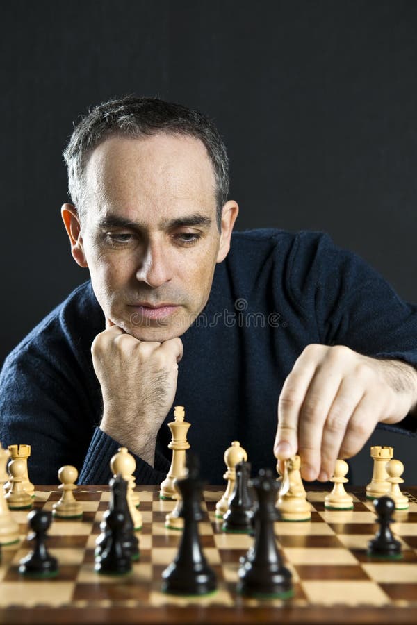 Conquista De Suart Do Grandmaster Da Xadrez Foto Editorial - Imagem de  desafio, marrom: 60038176