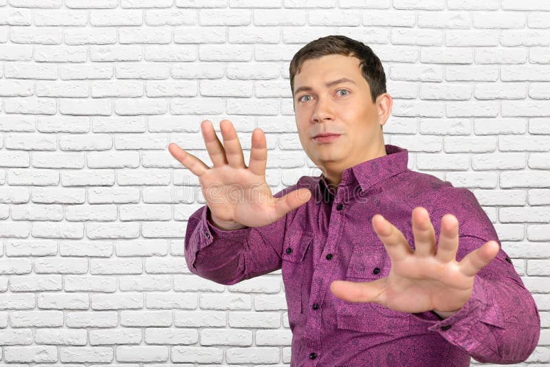 Homem Scared imagens de stock royalty free Homem Scared imagens de stock royalty free