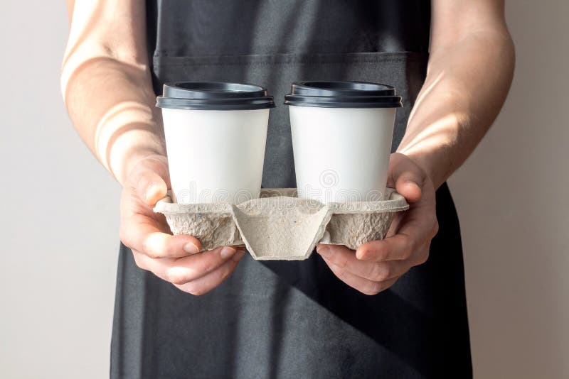 Rostos Assustadores Monstros De Marshmallow Em Xícara De Café Para  Halloween Imagem de Stock - Imagem de festivo, fantasma: 199278451