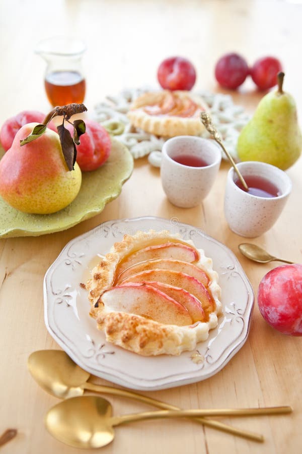 Homemade apple tart stock image. Image of slices, apple - 29869815