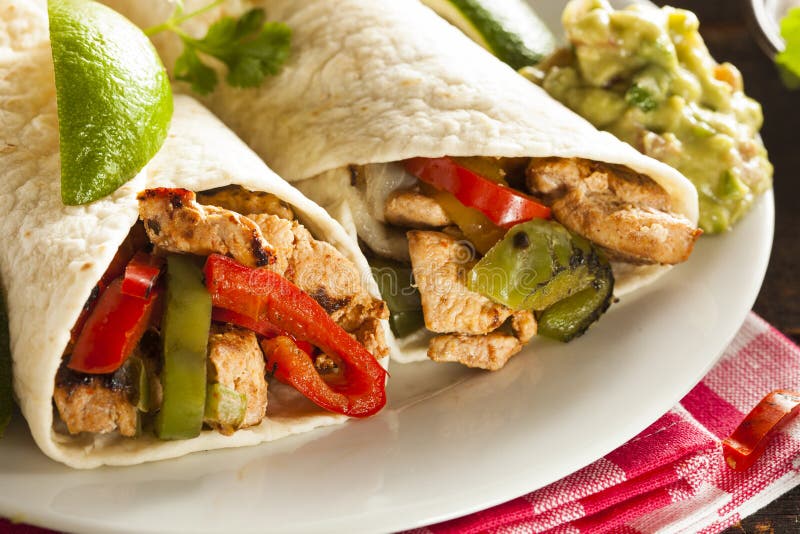 Homemade Chicken Fajitas with Vegetables