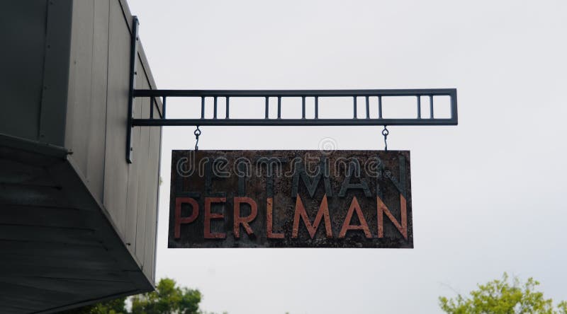 Leitman-Perlman, Inc. is a full service commercial real estate company with a history and a reputation that is well established and well respected in the greater Birmingham area. We currently manage over one million five hundred thousand square feet of property, aiding landlords in their quest to meet their tenants` needs. Leitman-Perlman, Inc. is a full service commercial real estate company with a history and a reputation that is well established and well respected in the greater Birmingham area. We currently manage over one million five hundred thousand square feet of property, aiding landlords in their quest to meet their tenants` needs.