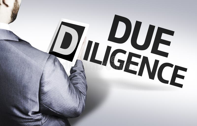 Homme d'affaires avec la diligence des textes dans une image de concept photos stock Homme d'affaires avec la diligence des textes dans une image de concept photos stock